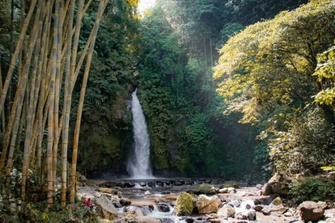 air terjun goa gong sulangai waterfall
