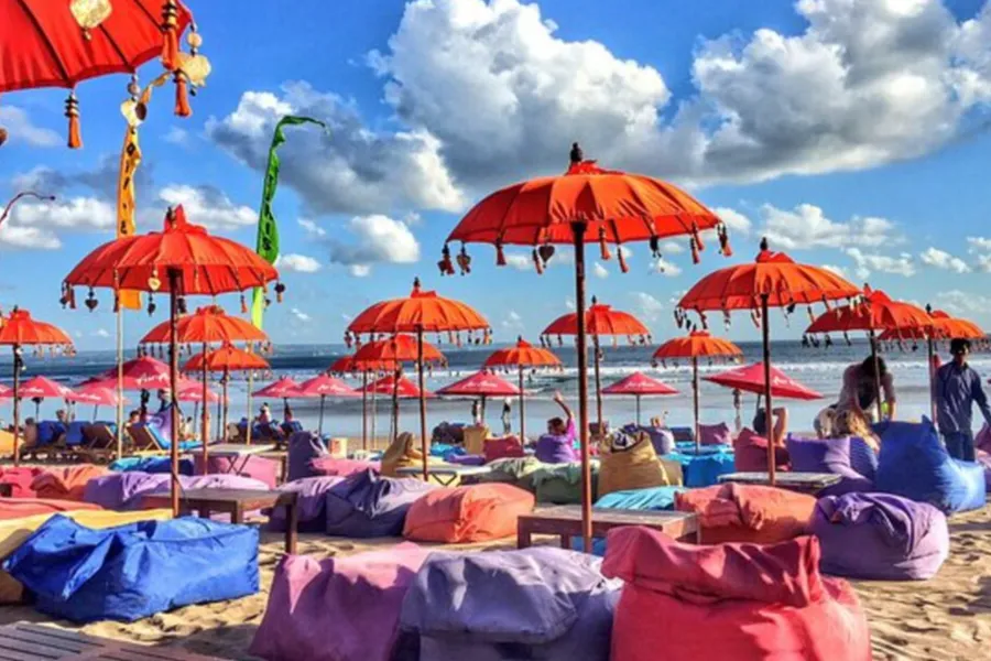 pantai legian beach