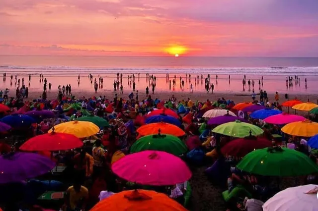 seminyak beach
