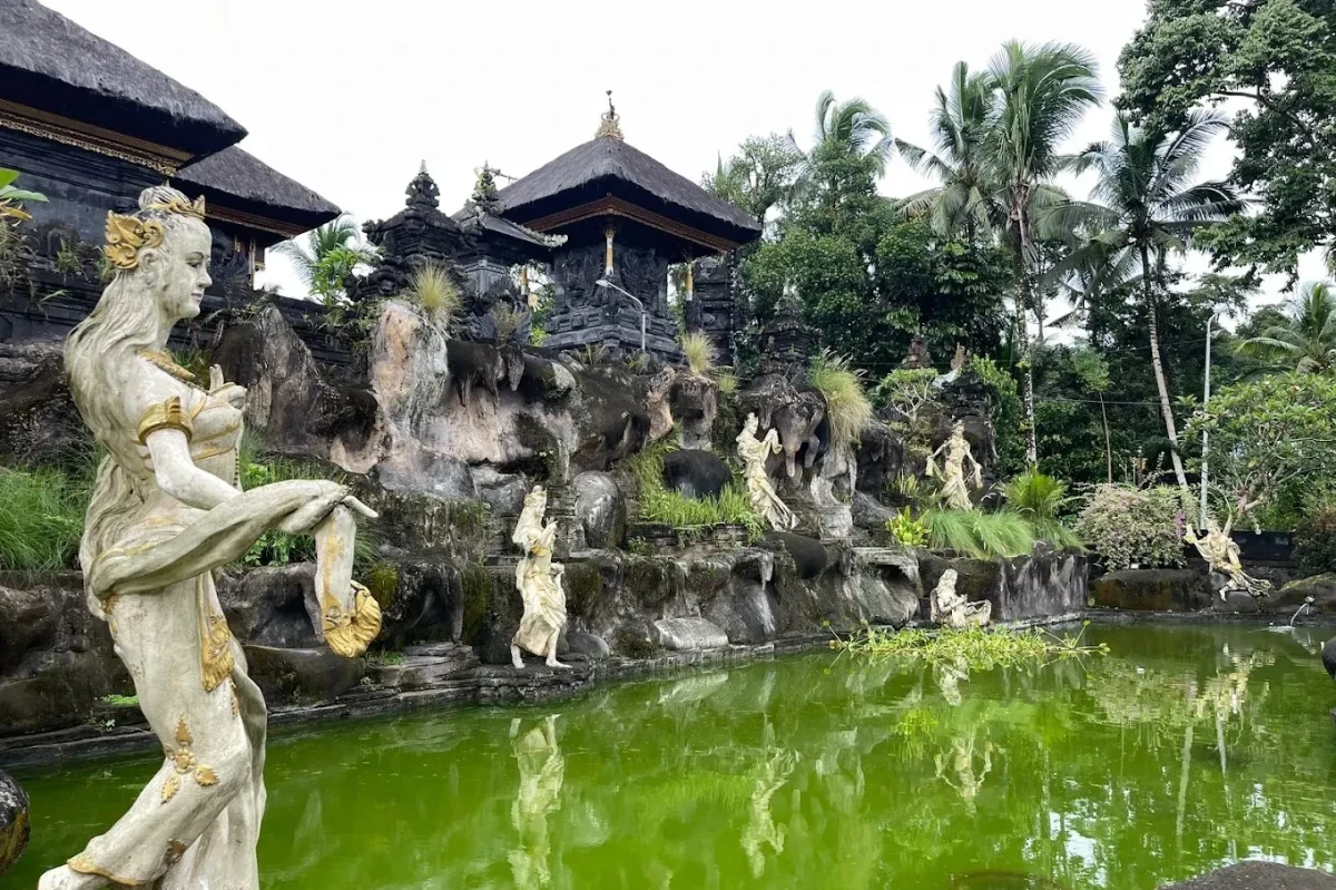 Healing tipis-tipis di desa yang manis — Kuwum