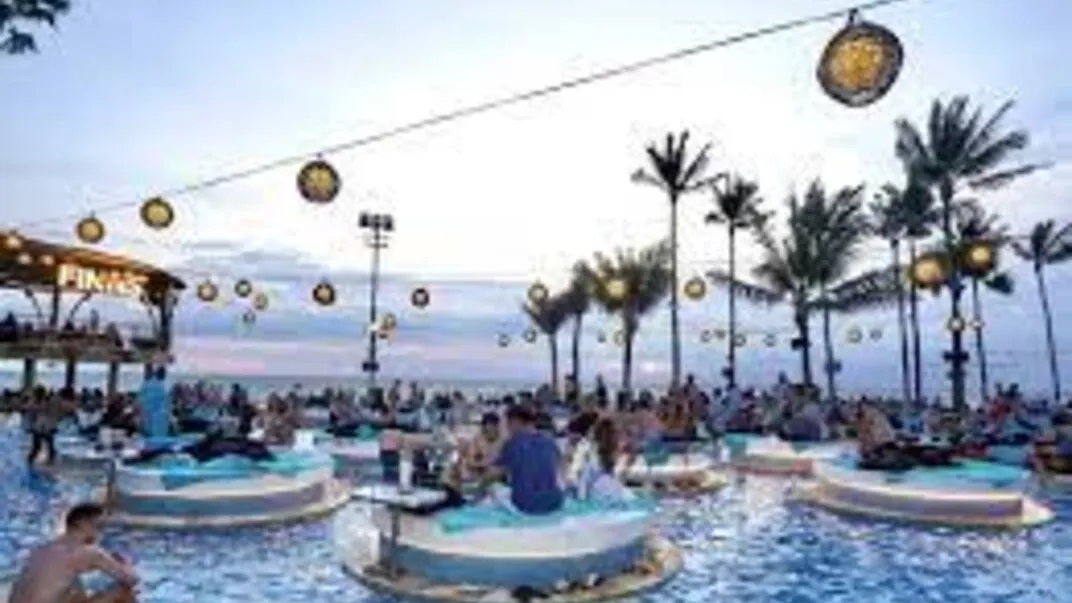 Finns beach club 2