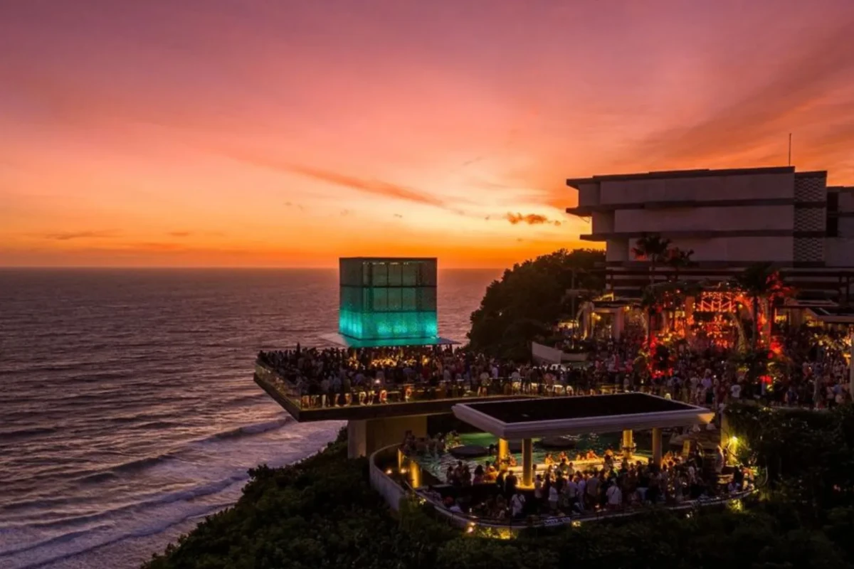 Sunset & sound, the Savaya way